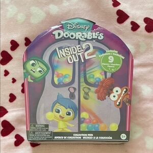 Disney Doorables Inside Out 2 Playset - Green, Yellow, Red